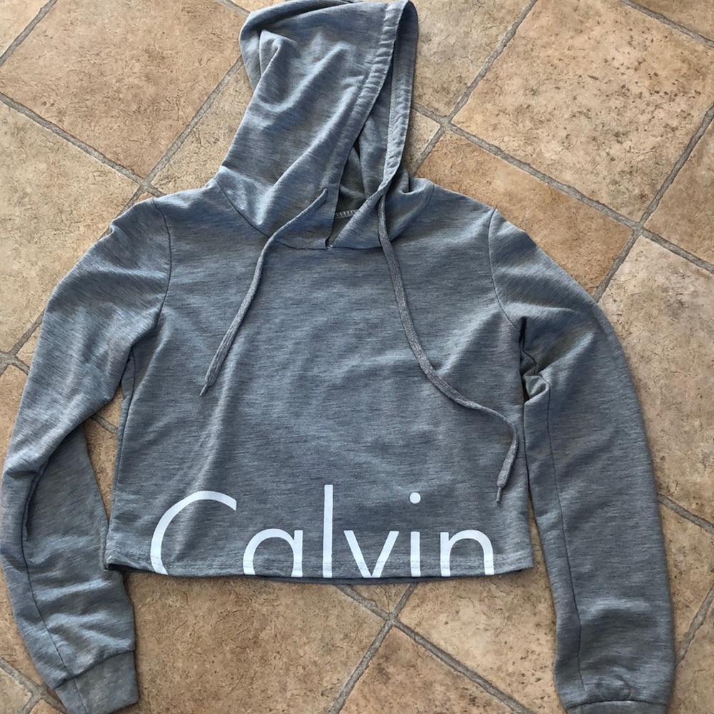 3/$25 - Calvin Klein crop grey long sleeve top